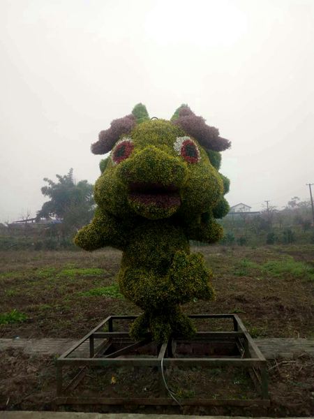 仿真綠雕